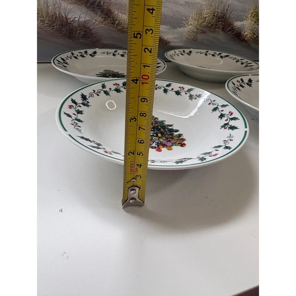 GIBSON Tree Trimmings Soup Bowl Set of 4 MINT